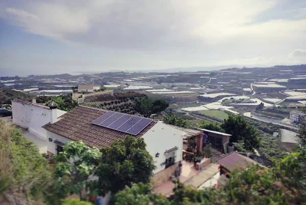 Instalación Fotovoltaica para Autoconsumo en vivienda rural